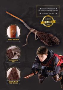 Harry Potter : Firebolt Broom 1/1 Réplique Édition 2022 Précommande
