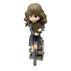 Harry Potter: Hermione Granger Statue and the Pile of Spell Book (21cm) Preorder