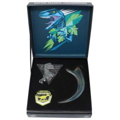 Jurassic World: Limited Edition Raptor Training Commendation Set