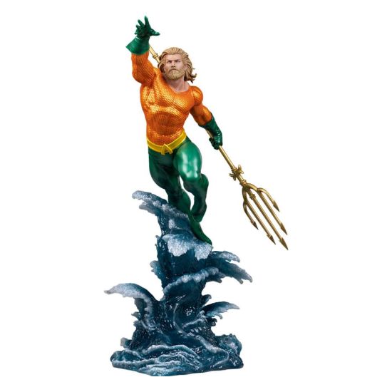DC Comics: Aquaman Maquette 1/6 (51cm) Preorder