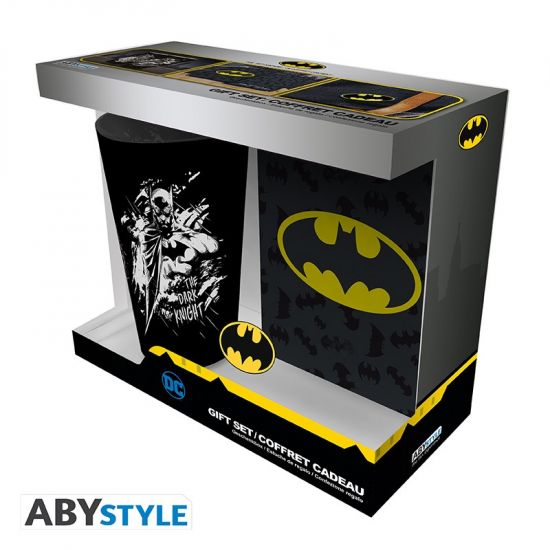 DC Comics: Batman 400ml Glass & A6 Notebook & Pin Badge Gift Set