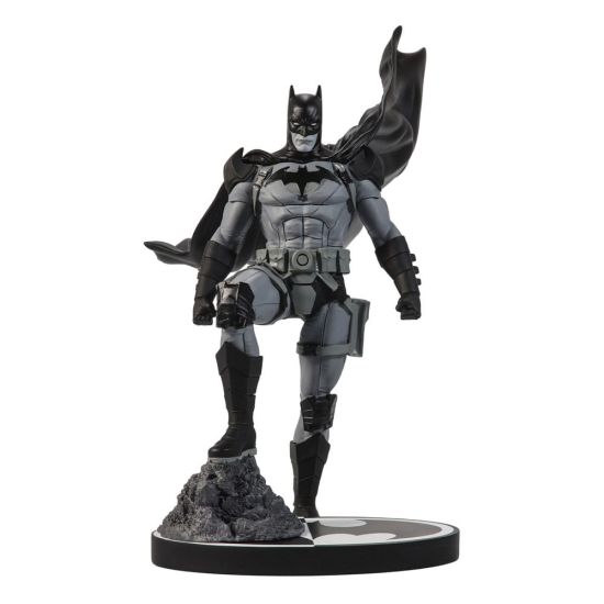 DC Direct: Estatua de resina de Batman en blanco y negro de Mitch Gerads (20 cm)