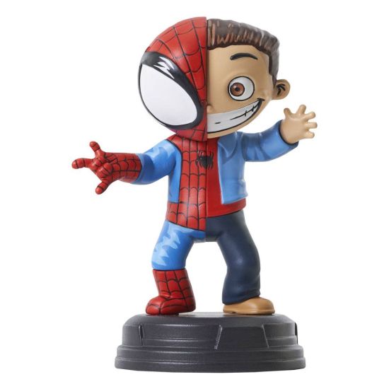 Marvel : Statue animée de Peter Parker (10 cm) Précommande