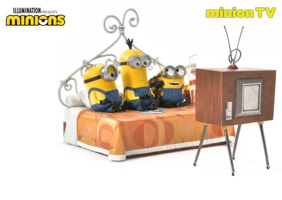 Minions: Minions TV Statue (18cm) Preorder