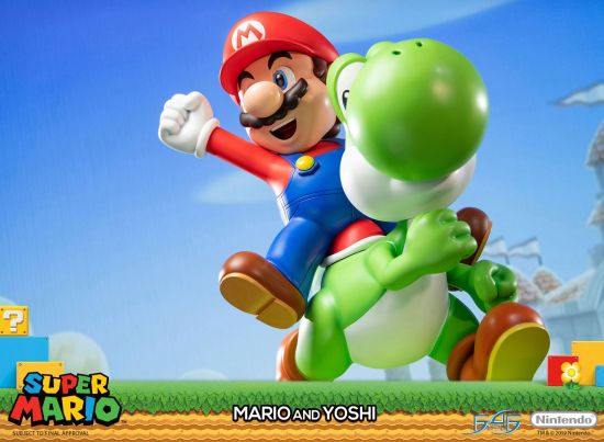 Estatua de Super Mario: Mario y Yoshi First4Figures