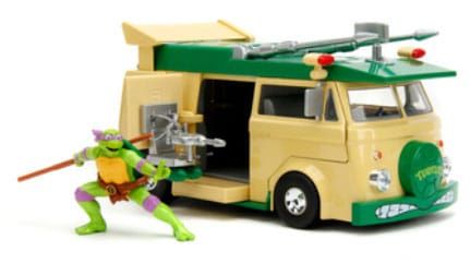 Teenage Mutant Ninja Turtles: Donatello & Party Wagon 1/24 Diecast Model Preorder