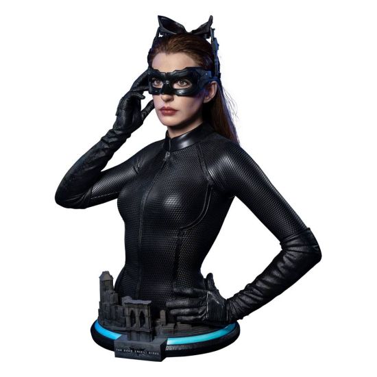 The Dark Knight Rises: Catwoman (Selina Kyle) Lebensgroße Büste (73 cm) Vorbestellung