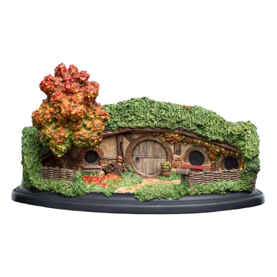 The Hobbit Trilogy: Gardens of The Smial Statue 18 (15cm) Preorder