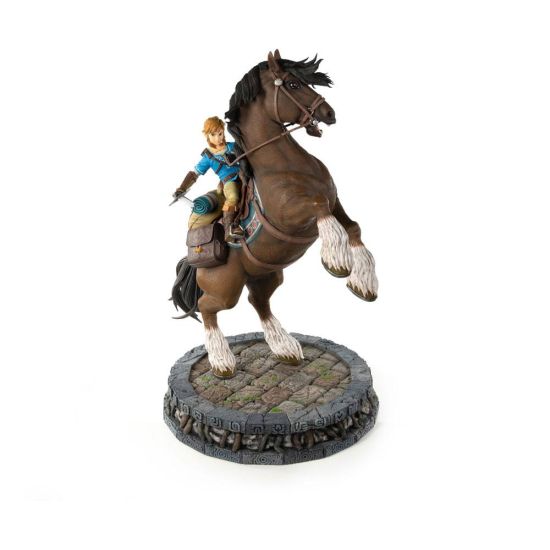 The Legend Of Zelda: Breath Of The Wild Link On Horseback First4Figures Statue Preorder