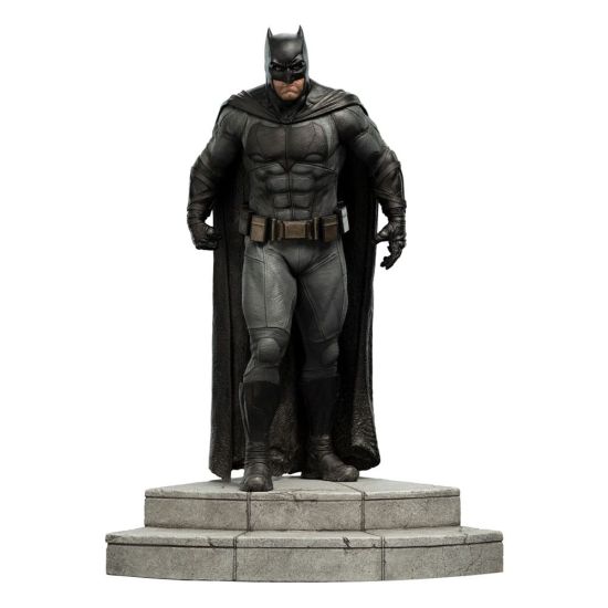 Zack Snyder's Justice League: Batman 1/6 Statue (37cm) Preorder