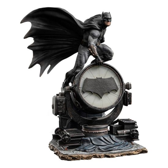 Justice League de Zack Snyder : Batman sur Batsignal Deluxe Art Scale Statue 1/10 (28 cm)