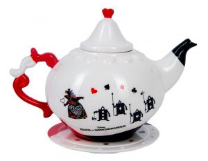 Alice In Wonderland: Queen Of Hearts Teapot