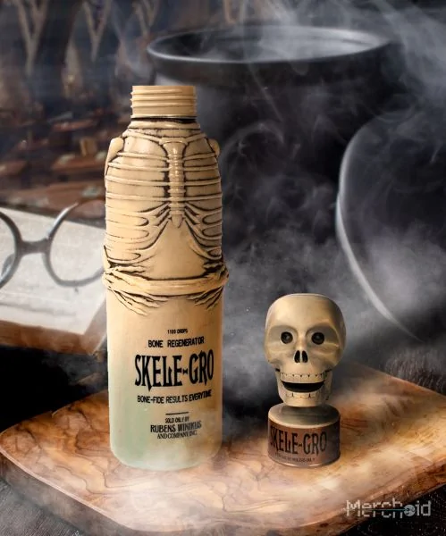 Wizarding World Harry Potter Gift Collectible Skelegro Skelegrow Water Bottle 
