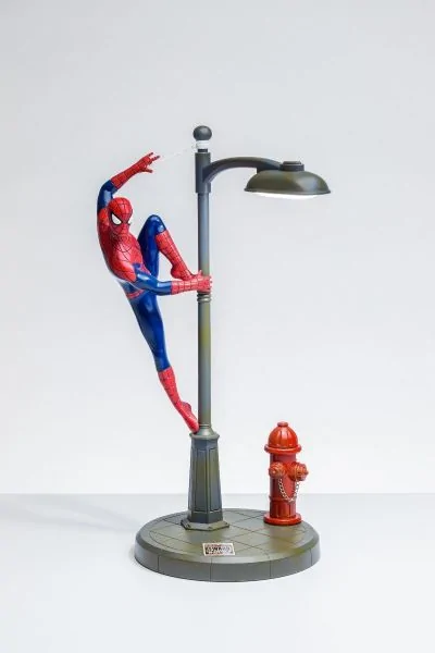 Spider-Man Street Lamp Version Scene PVC Action Figure Collectible Model Toy 